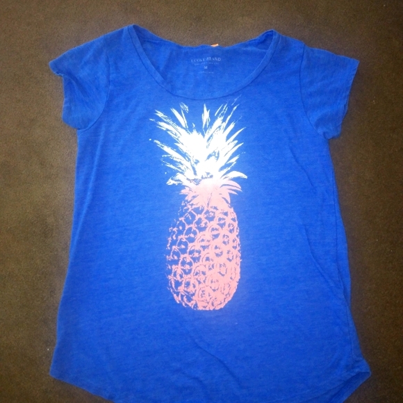 Woman's lucky brand blue tshirt size medium - Picture 2 of 4